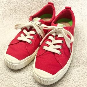 Cariuma Unisex Oca Low Canvas Sneakers